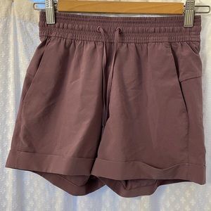 Like new Lululemon Spring Break Away Short
